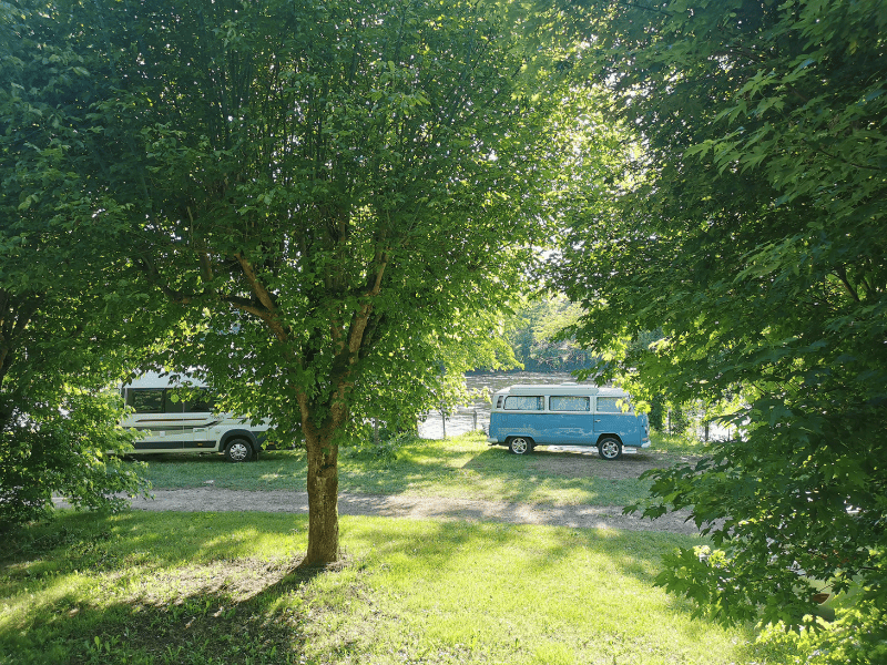 Camping La Plage in Meyronne im Lot und Dordogne-Tal - Camping am Flussufer in Okzitanien (2)