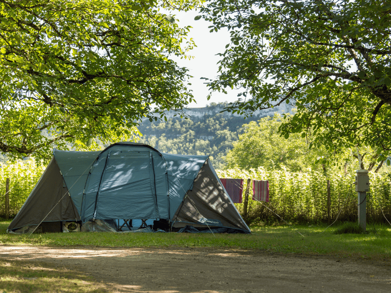 Camping La Plage in Meyronne im Lot und Dordogne-Tal - Camping am Flussufer in Okzitanien