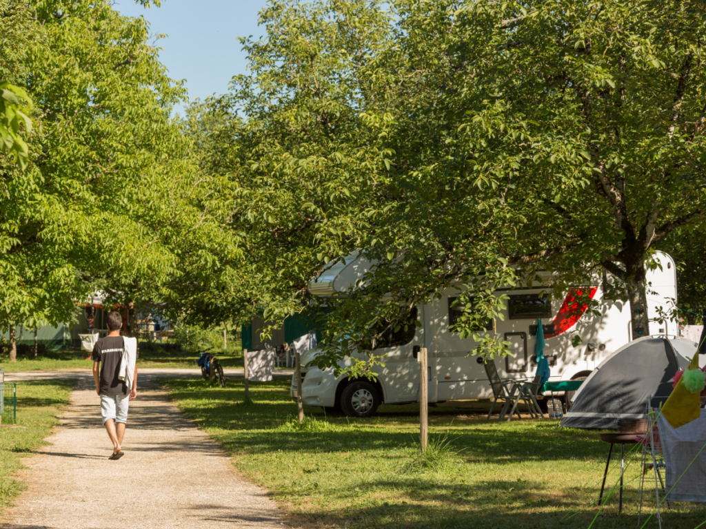 Camping de la Plage – Im Lot und im Dordogne-Tal – Wohnmobil-Empfang am Ufer der Dordogne